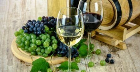 Settembre è il mese del vino, ma come è nato? E quali sono i vini italiani più famosi al mondo?